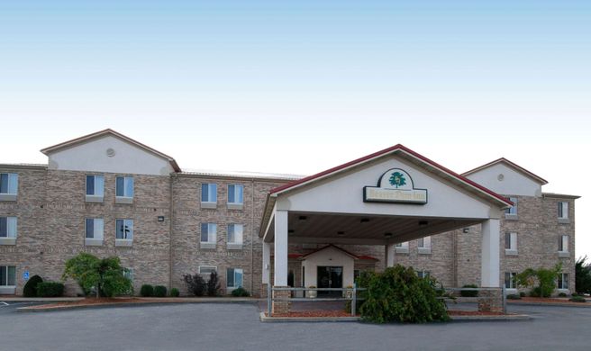 Beaver Dam Inn Exterior
