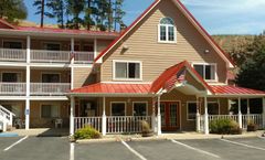 Keystone Boardwalk Inn & Suites