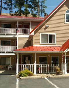 Keystone Boardwalk Inn & Suites