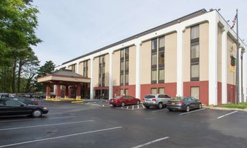 Studio & Suites 4 Less Western Branch