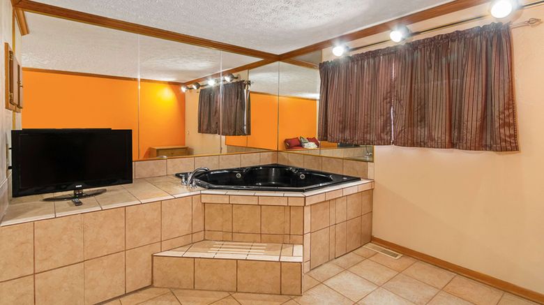 <b>Magnuson Hotel Extended Stay Canton Room</b>. Images powered by <a href="https://www.leonardoworldwide.com/" title="Leonardo Worldwide" target="_blank">Leonardo</a>.