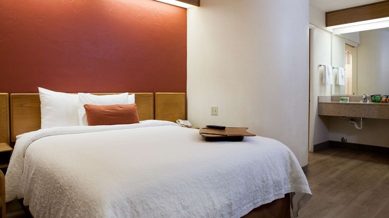 <b>Mountain Home Inn Room</b>. Images powered by <a href="https://www.leonardoworldwide.com/" title="Leonardo Worldwide" target="_blank">Leonardo</a>.