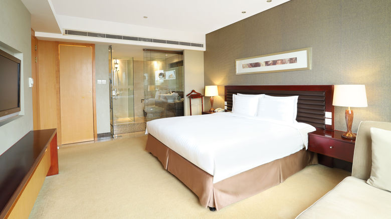 <b>Holiday Inn Shanghai Pudong Nanpu Suite</b>. Images powered by <a href="https://www.leonardoworldwide.com/" title="Leonardo Worldwide" target="_blank">Leonardo</a>.