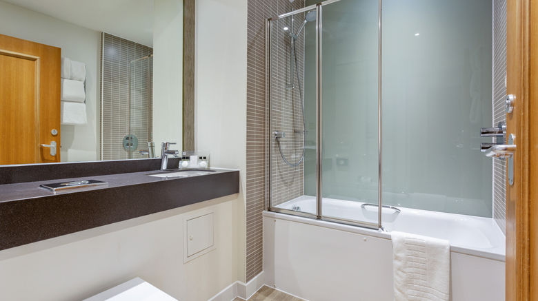 <b>Holiday Inn Leamington Spa - Warwick Room</b>. Images powered by <a href="https://www.leonardoworldwide.com/" title="Leonardo Worldwide" target="_blank">Leonardo</a>.
