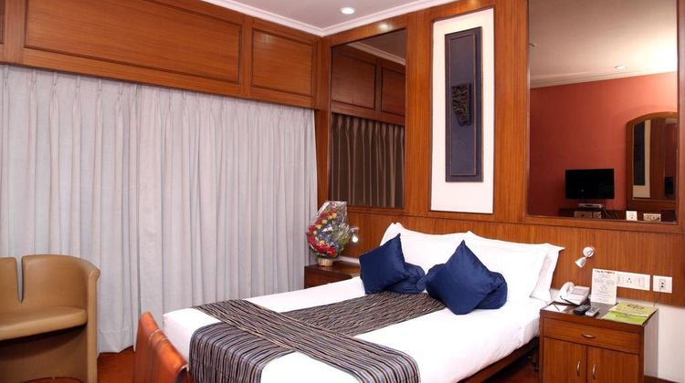 Polo Floatel Kolkata Lobby
