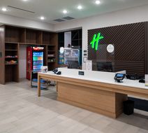 Holiday Inn Fort Worth-Alliance Lobby