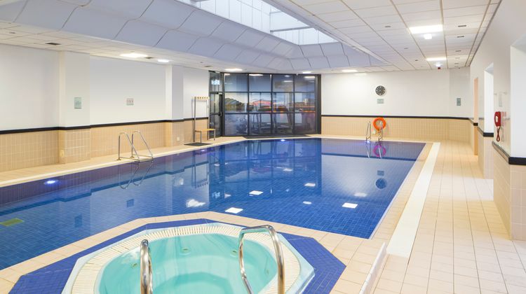 Crowne Plaza Glasgow Pool