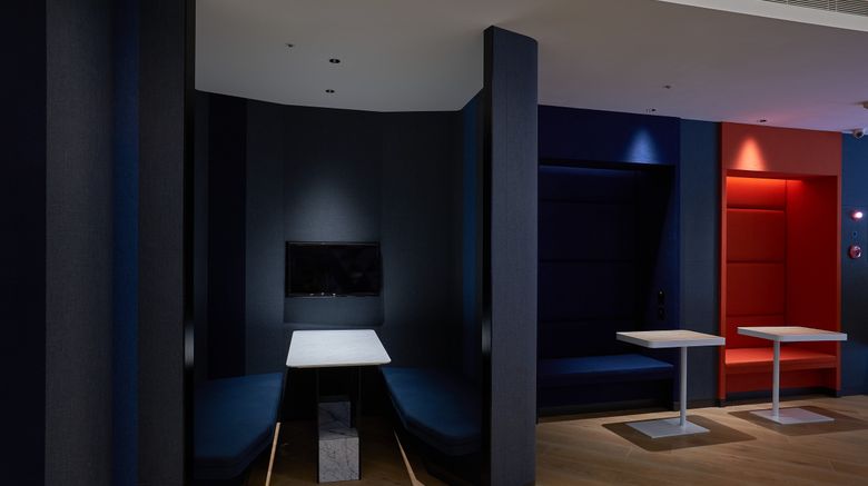 <b>Holiday Inn Express Chiayi Lobby</b>. Images powered by <a href="https://www.leonardoworldwide.com/" title="Leonardo Worldwide" target="_blank">Leonardo</a>.