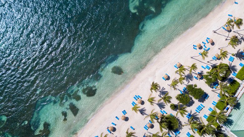 <b>St James's Club Antigua Beach</b>. Images powered by <a href="https://www.leonardoworldwide.com/" title="Leonardo Worldwide" target="_blank">Leonardo</a>.