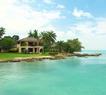 Bluefields Bay Villas Exterior