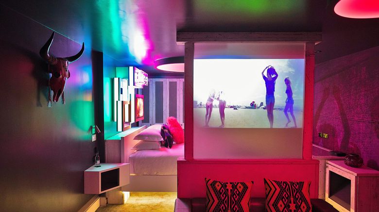 <b>Malmaison Brighton Suite</b>. Images powered by <a href="https://www.leonardoworldwide.com/" title="Leonardo Worldwide" target="_blank">Leonardo</a>.