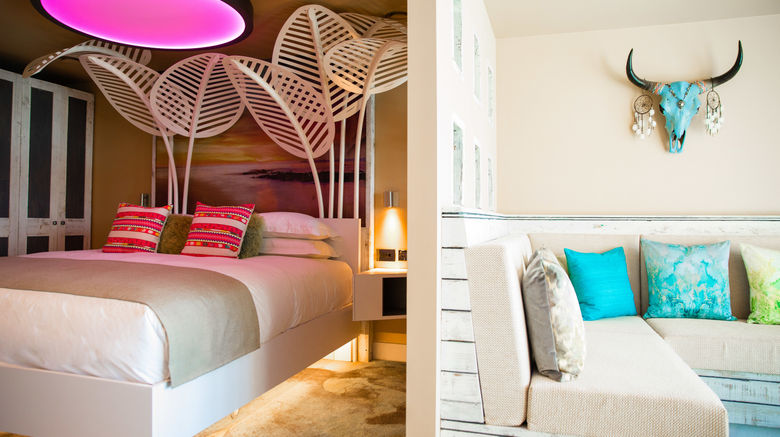 <b>Malmaison Brighton Suite</b>. Images powered by <a href="https://www.leonardoworldwide.com/" title="Leonardo Worldwide" target="_blank">Leonardo</a>.