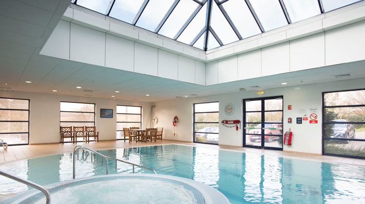 Holiday Inn Luton-South M1, Jct.9 Pool