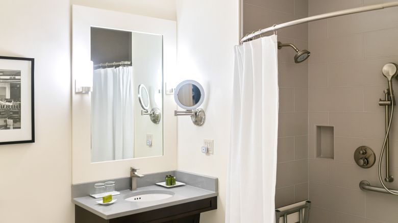 <b>Southbridge Napa Valley Room</b>. Images powered by <a href="https://www.leonardoworldwide.com/" title="Leonardo Worldwide" target="_blank">Leonardo</a>.