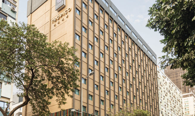 Hotel Tropico Luanda Exterior