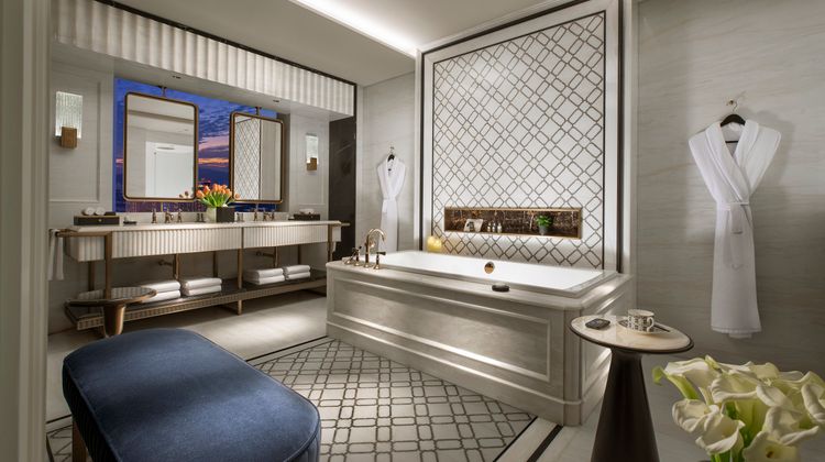 Holiday Inn Macao Cotai Central Room