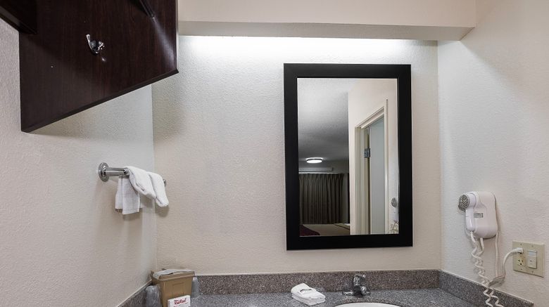 <b>Red Roof Inn Dayton-Fairborn/Nutter Ctr Room</b>. Images powered by <a href="https://www.leonardoworldwide.com/" title="Leonardo Worldwide" target="_blank">Leonardo</a>.