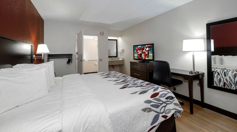 <b>Red Roof Inn Cleveland - Medina Room</b>. Images powered by <a href="https://www.leonardoworldwide.com/" title="Leonardo Worldwide" target="_blank">Leonardo</a>.