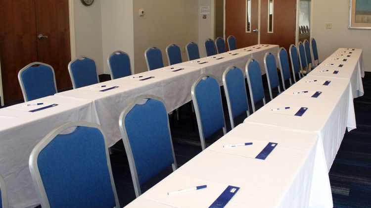 Holiday Inn Express Leland-Wilmington Meeting