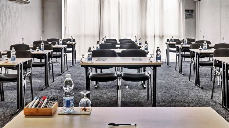 L'Initial Hotel Restaurant Seminaires Meeting