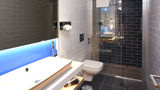 Holiday Inn Express Ljubljana Room