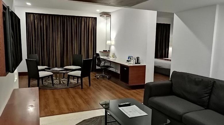 <b>Abu Sarovar Portico Suite</b>. Images powered by <a href="https://www.leonardoworldwide.com/" title="Leonardo Worldwide" target="_blank">Leonardo</a>.