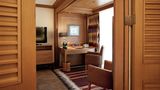 <b>Divan Istanbul Suite</b>. Images powered by <a href="https://www.leonardoworldwide.com/" title="Leonardo Worldwide" target="_blank">Leonardo</a>.