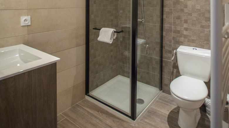 <b>Hotel Mont Brison Room</b>. Images powered by <a href="https://www.leonardoworldwide.com/" title="Leonardo Worldwide" target="_blank">Leonardo</a>.