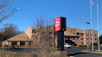 Red Roof Inn & Suites Chestertown