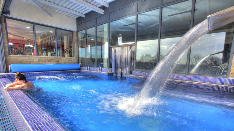 Last Drop Village Hotel & Spa Pool