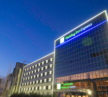 Holiday Inn Express Tianjin Dongli Exterior
