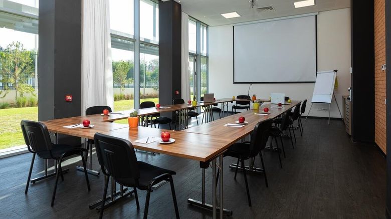 <b>Onomo Hotel Casablanca Airport Meeting</b>. Images powered by <a href="https://www.leonardoworldwide.com/" title="Leonardo Worldwide" target="_blank">Leonardo</a>.
