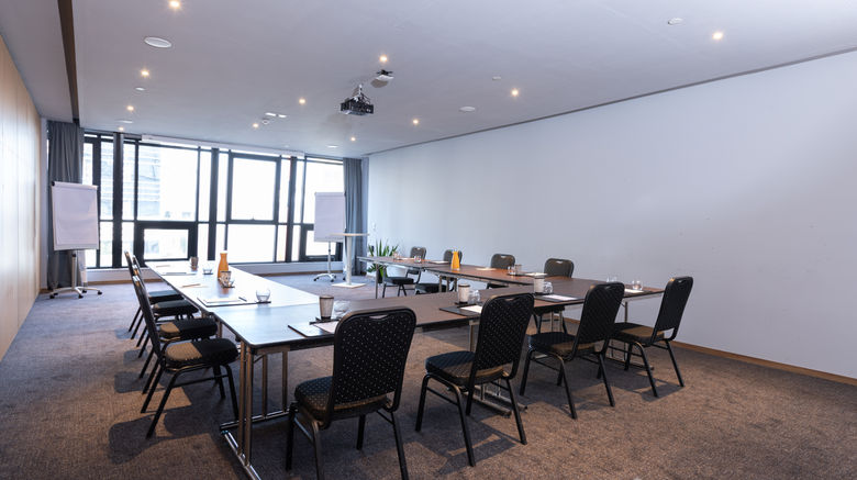 <b>ONOMO Hotel Casablanca City Center Meeting</b>. Images powered by <a href="https://www.leonardoworldwide.com/" title="Leonardo Worldwide" target="_blank">Leonardo</a>.