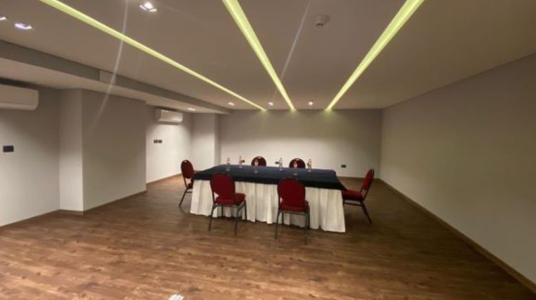 <b>Holiday Inn Express Morelia Meeting</b>. Images powered by <a href="https://www.leonardoworldwide.com/" title="Leonardo Worldwide" target="_blank">Leonardo</a>.