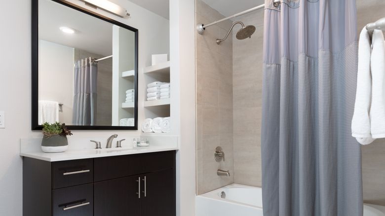 <b>AVE Walnut Creek Room</b>. Images powered by <a href="https://www.leonardoworldwide.com/" title="Leonardo Worldwide" target="_blank">Leonardo</a>.