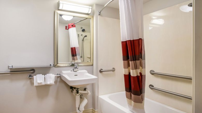 <b>Red Roof Inn Lansing West - MSU Room</b>. Images powered by <a href="https://www.leonardoworldwide.com/" title="Leonardo Worldwide" target="_blank">Leonardo</a>.