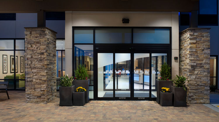 Holiday Inn Express Newnan Exterior