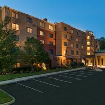 Courtyard Providence Lincoln