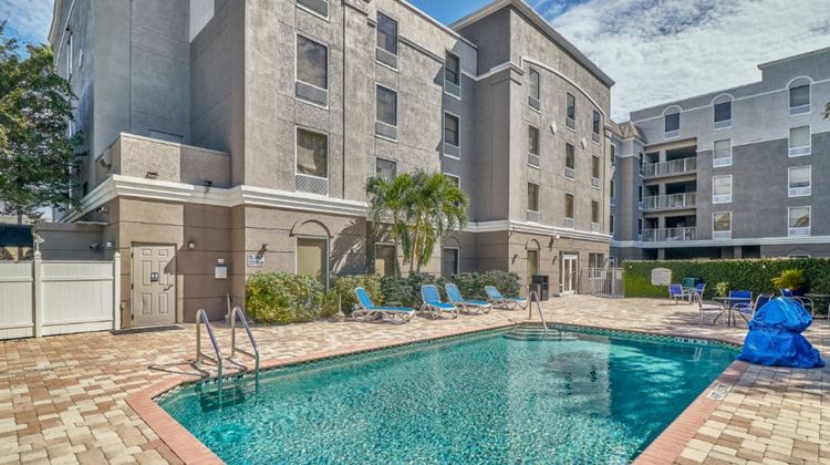 Holiday Inn Express Pool