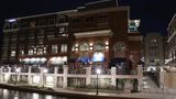 Hotel Indigo Naperville Riverwalk Exterior