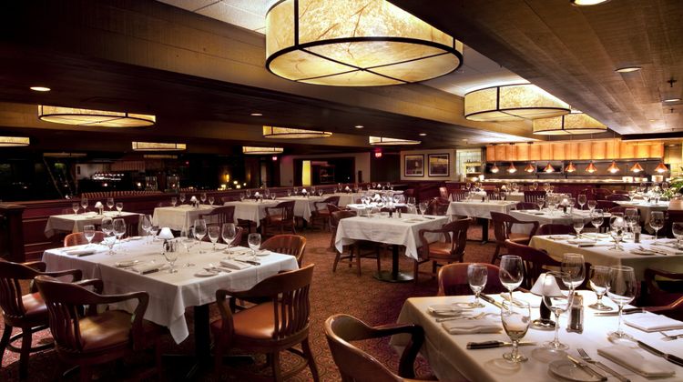Holiday Inn Club Vacations Lake Geneva Restaurant