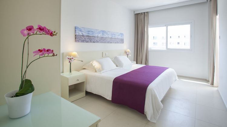 Mayfair Hotel and Apartment Hotel Room