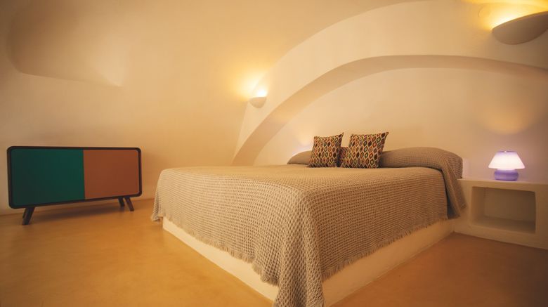 <b>Remezzo Villas Santorini Room</b>. Images powered by <a href="https://www.leonardoworldwide.com/" title="Leonardo Worldwide" target="_blank">Leonardo</a>.