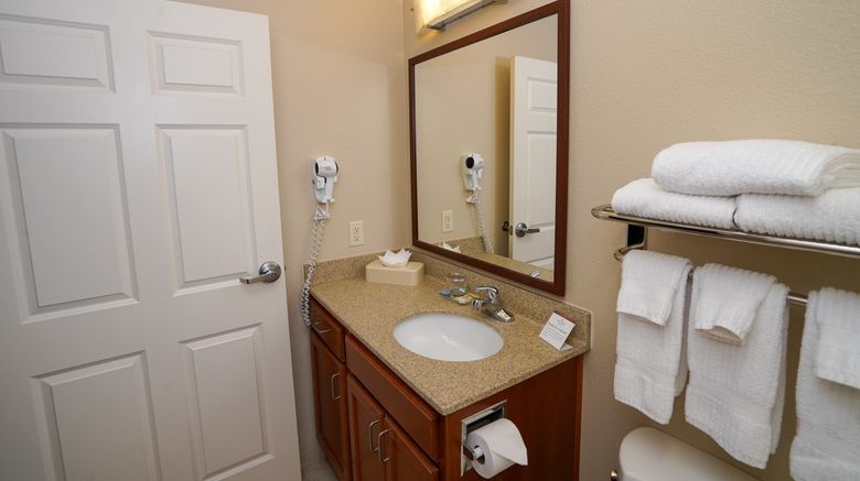 <b>Candlewood Suites Room</b>. Images powered by <a href="https://www.leonardoworldwide.com/" title="Leonardo Worldwide" target="_blank">Leonardo</a>.