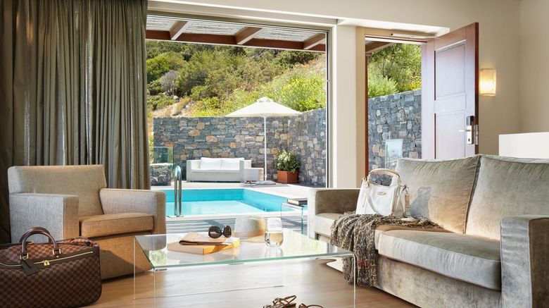 <b>Daios Cove Luxury Resort & Villas Room</b>. Images powered by <a href="https://www.leonardoworldwide.com/" title="Leonardo Worldwide" target="_blank">Leonardo</a>.