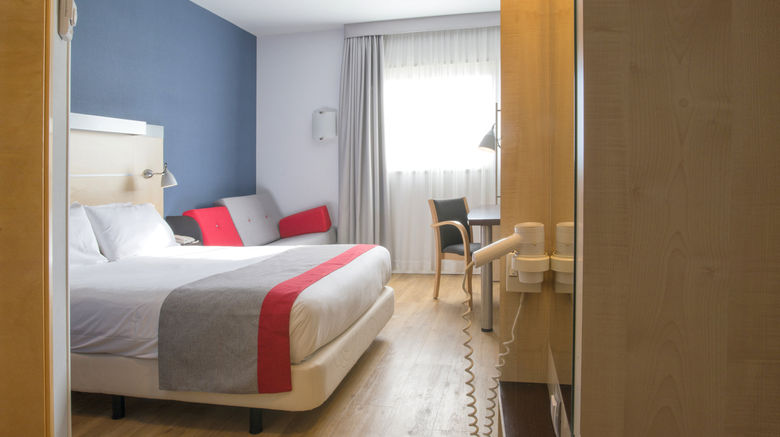 <b>Holiday Inn Express Barcelona Room</b>. Images powered by <a href="https://www.leonardoworldwide.com/" title="Leonardo Worldwide" target="_blank">Leonardo</a>.