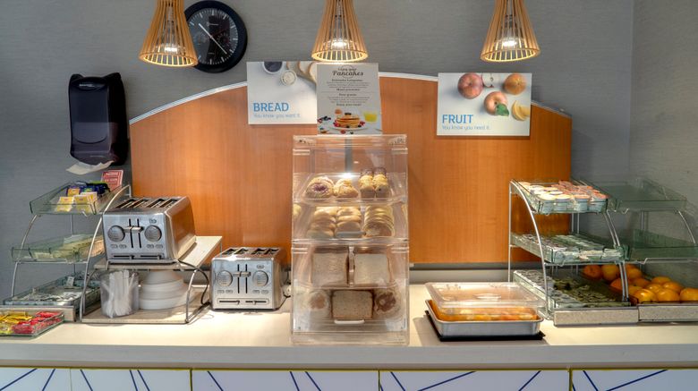 <b>Holiday Inn Express Condado Restaurant</b>. Images powered by <a href="https://www.leonardoworldwide.com/" title="Leonardo Worldwide" target="_blank">Leonardo</a>.