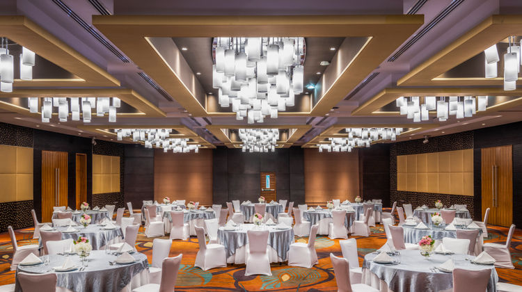 Crowne Plaza Doha - The Business Park Ballroom