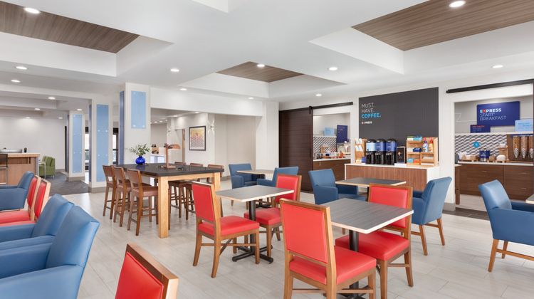 Holiday Inn Express & Suites Merced Restaurant