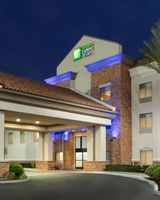 Holiday Inn Express & Suites Merced